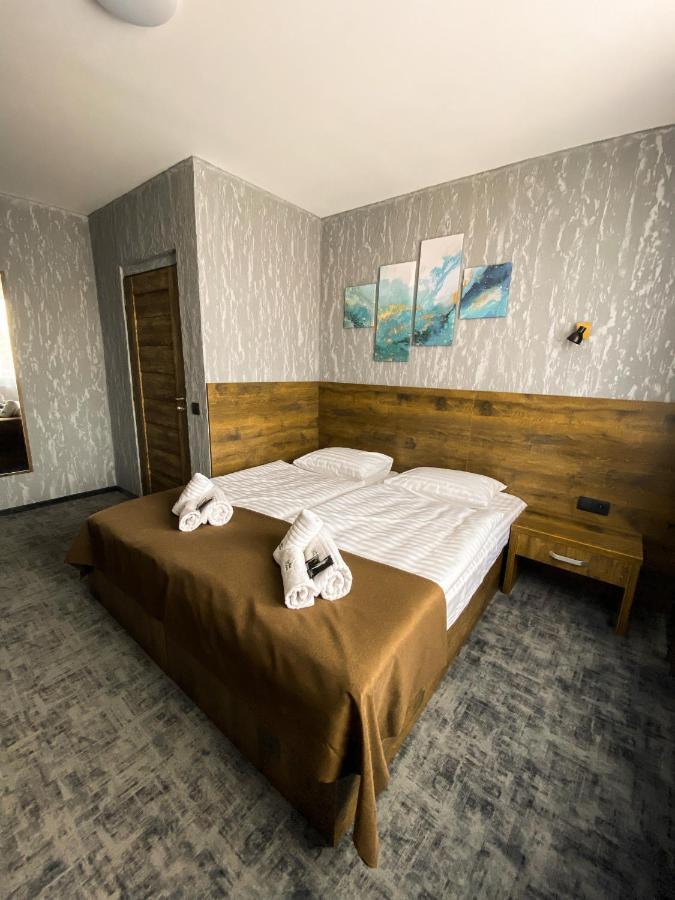 הרבוצ'יסה Hotel Petra מראה חיצוני תמונה