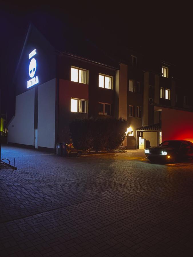 הרבוצ'יסה Hotel Petra מראה חיצוני תמונה
