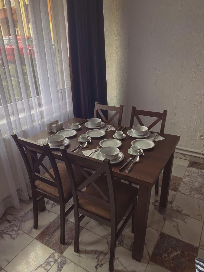 הרבוצ'יסה Hotel Petra מראה חיצוני תמונה