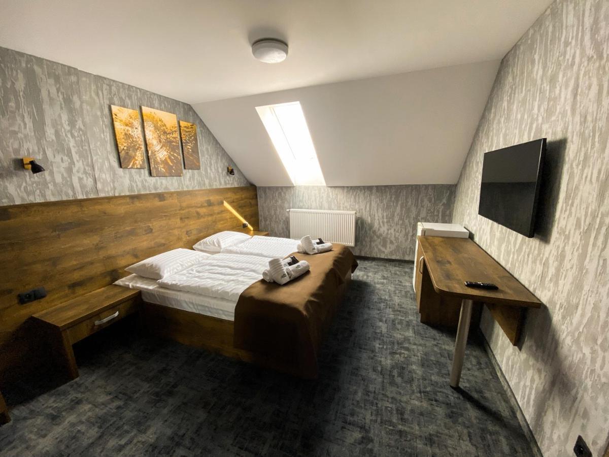 הרבוצ'יסה Hotel Petra מראה חיצוני תמונה