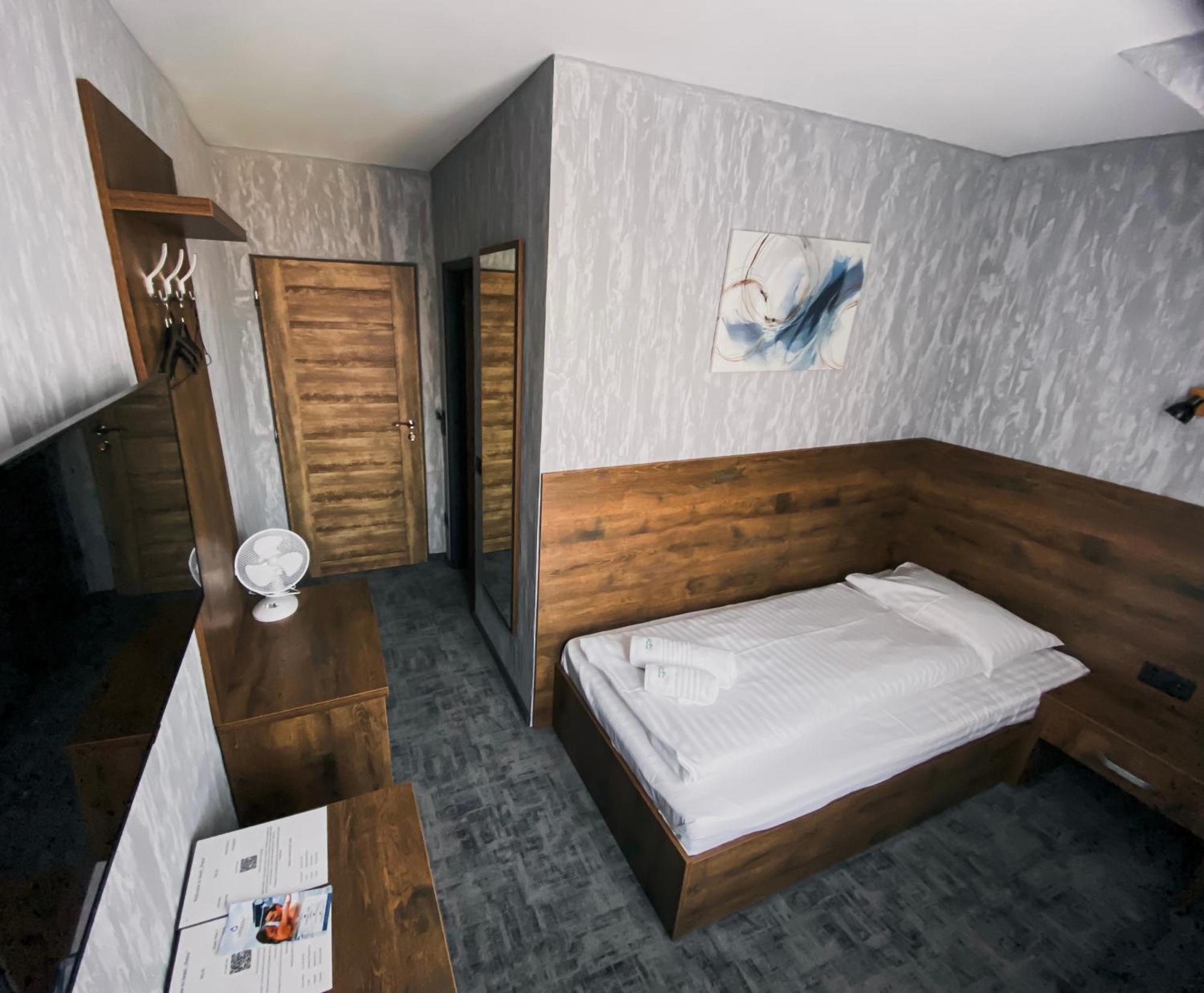 הרבוצ'יסה Hotel Petra מראה חיצוני תמונה