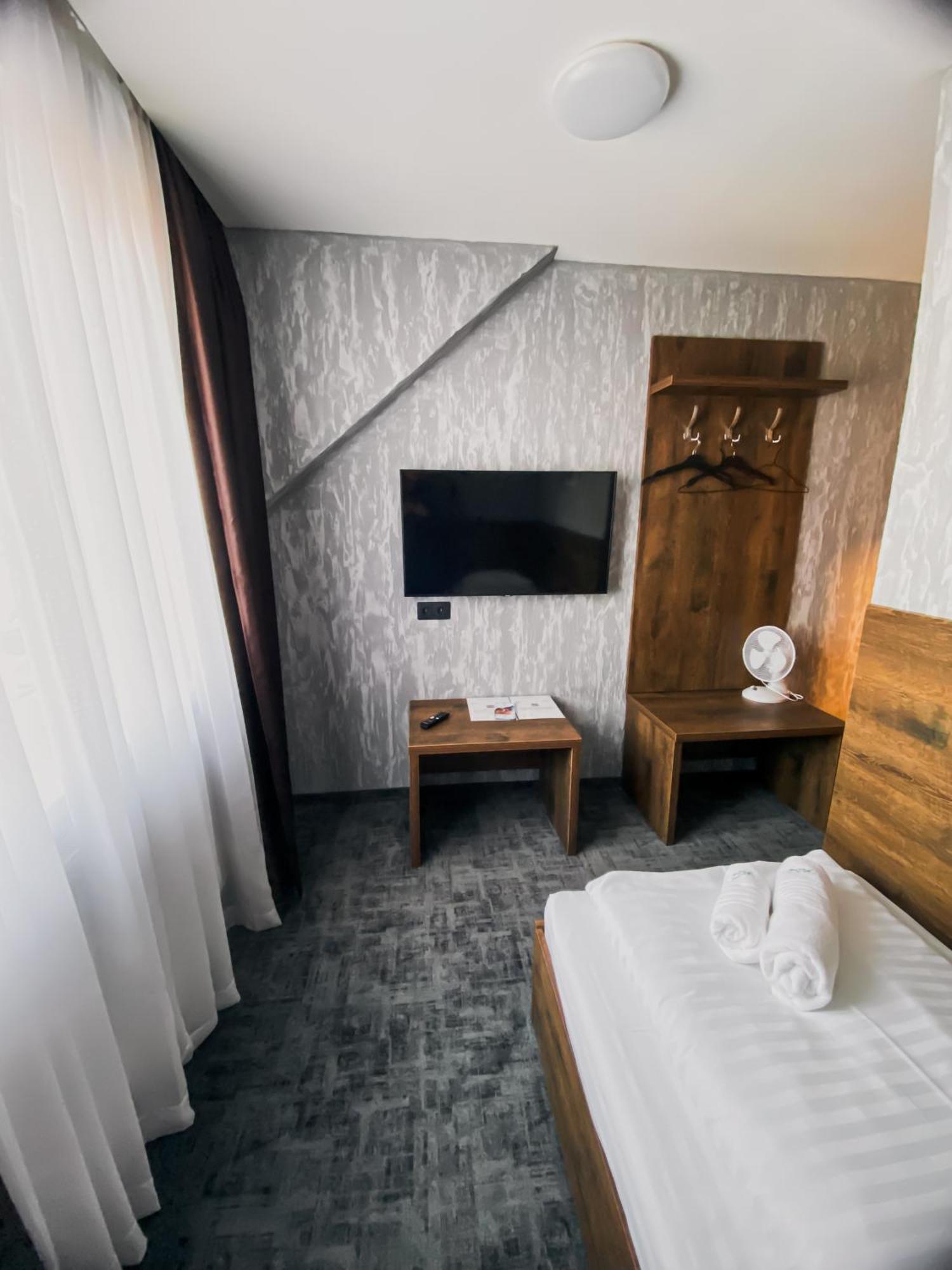 הרבוצ'יסה Hotel Petra מראה חיצוני תמונה