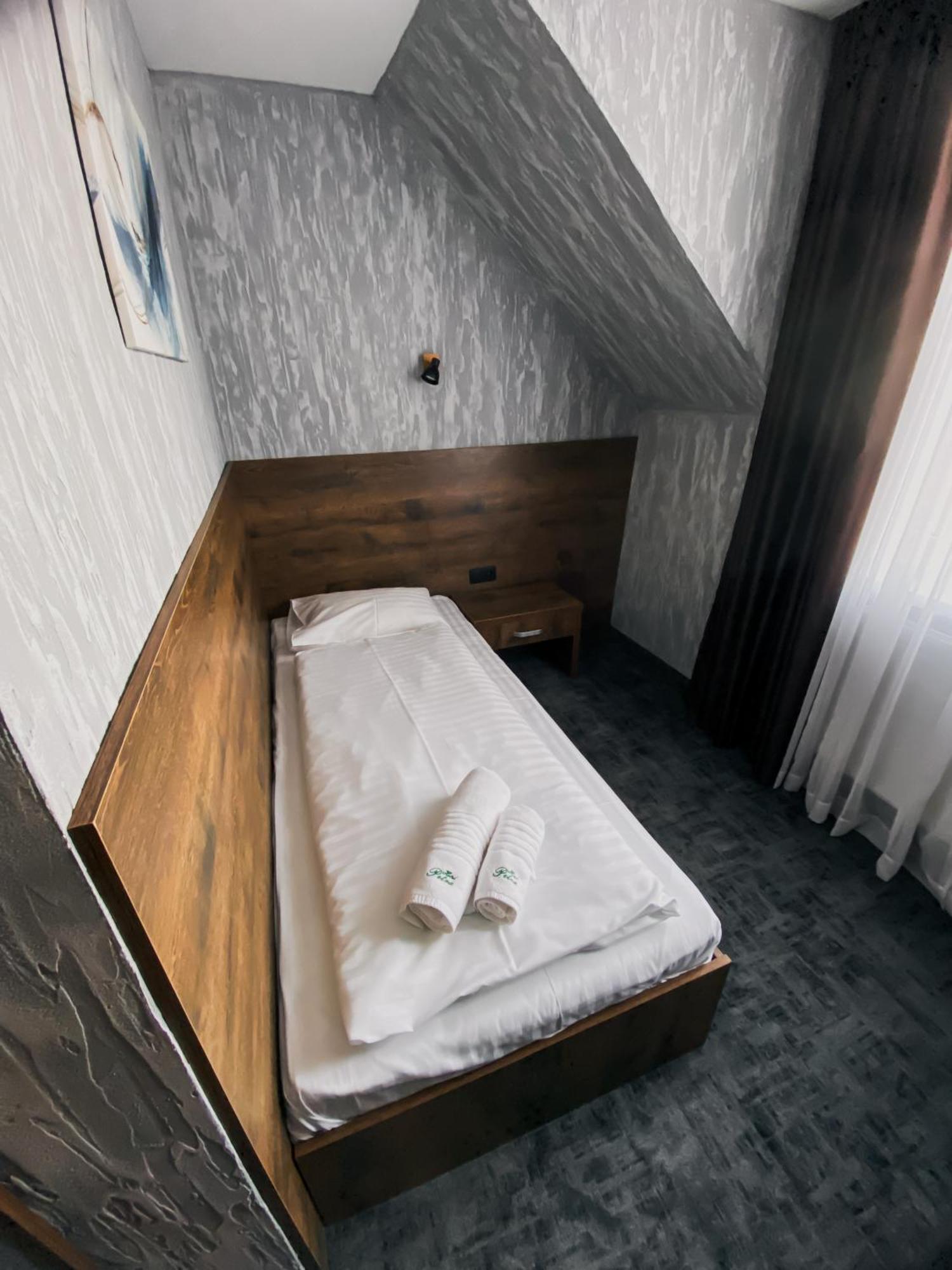 הרבוצ'יסה Hotel Petra מראה חיצוני תמונה