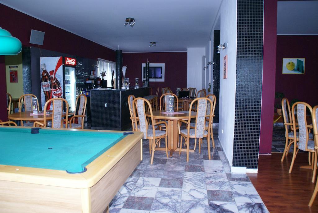 הרבוצ'יסה Hotel Petra מראה חיצוני תמונה