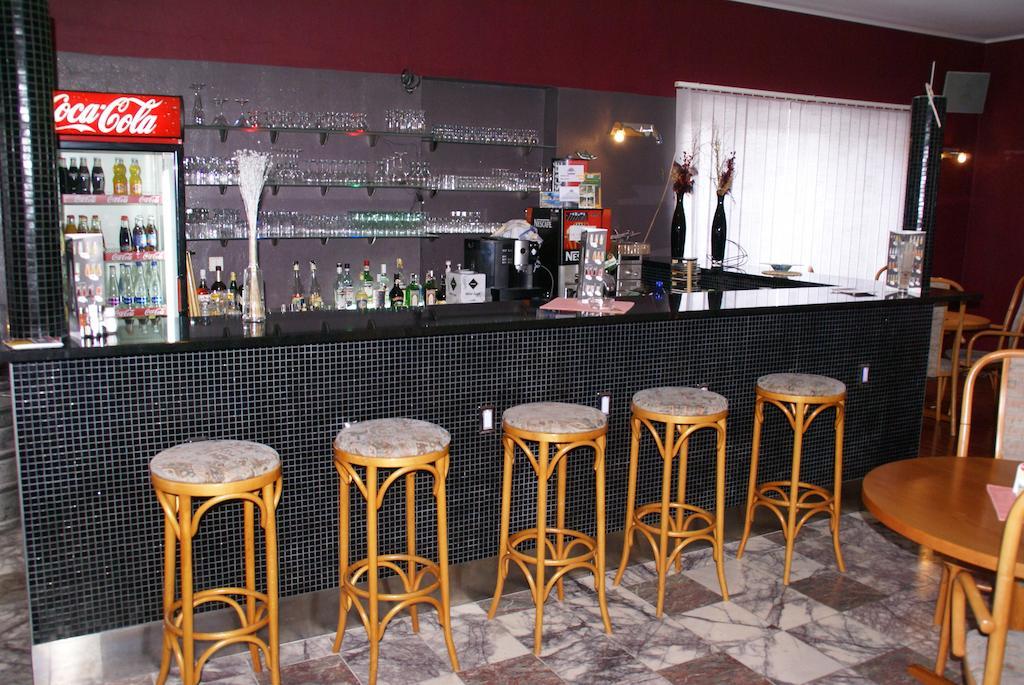 הרבוצ'יסה Hotel Petra מראה חיצוני תמונה
