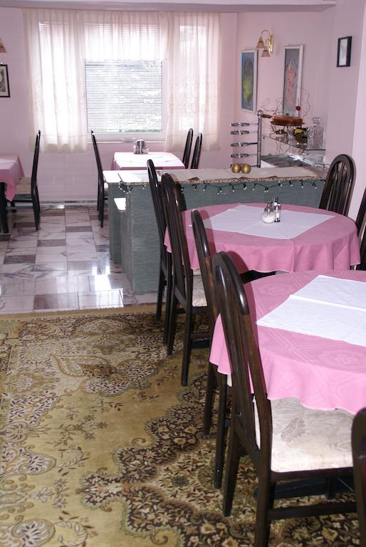 הרבוצ'יסה Hotel Petra מראה חיצוני תמונה